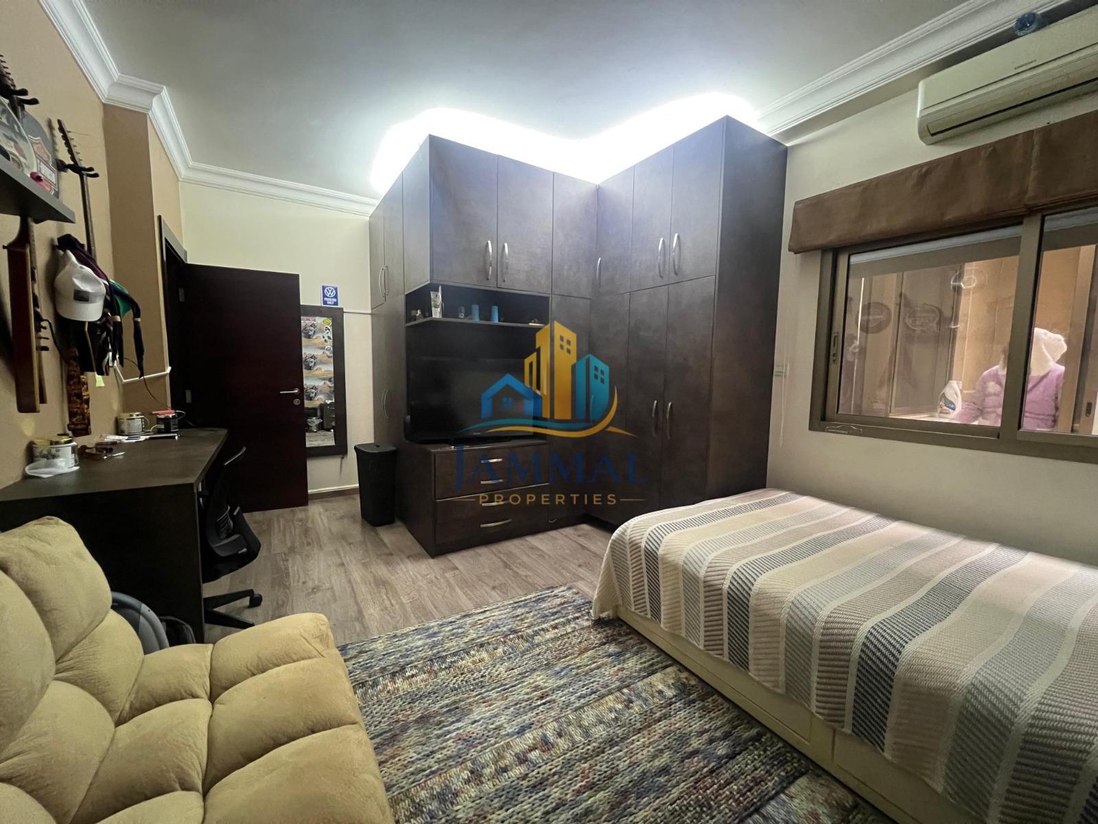 Photo 13
